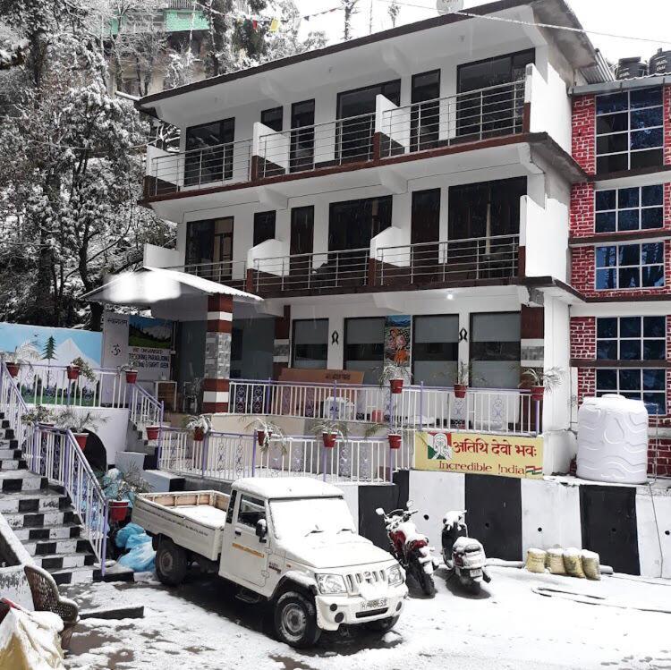 Mirage Grand Hotel McLeod Ganj Exterior photo